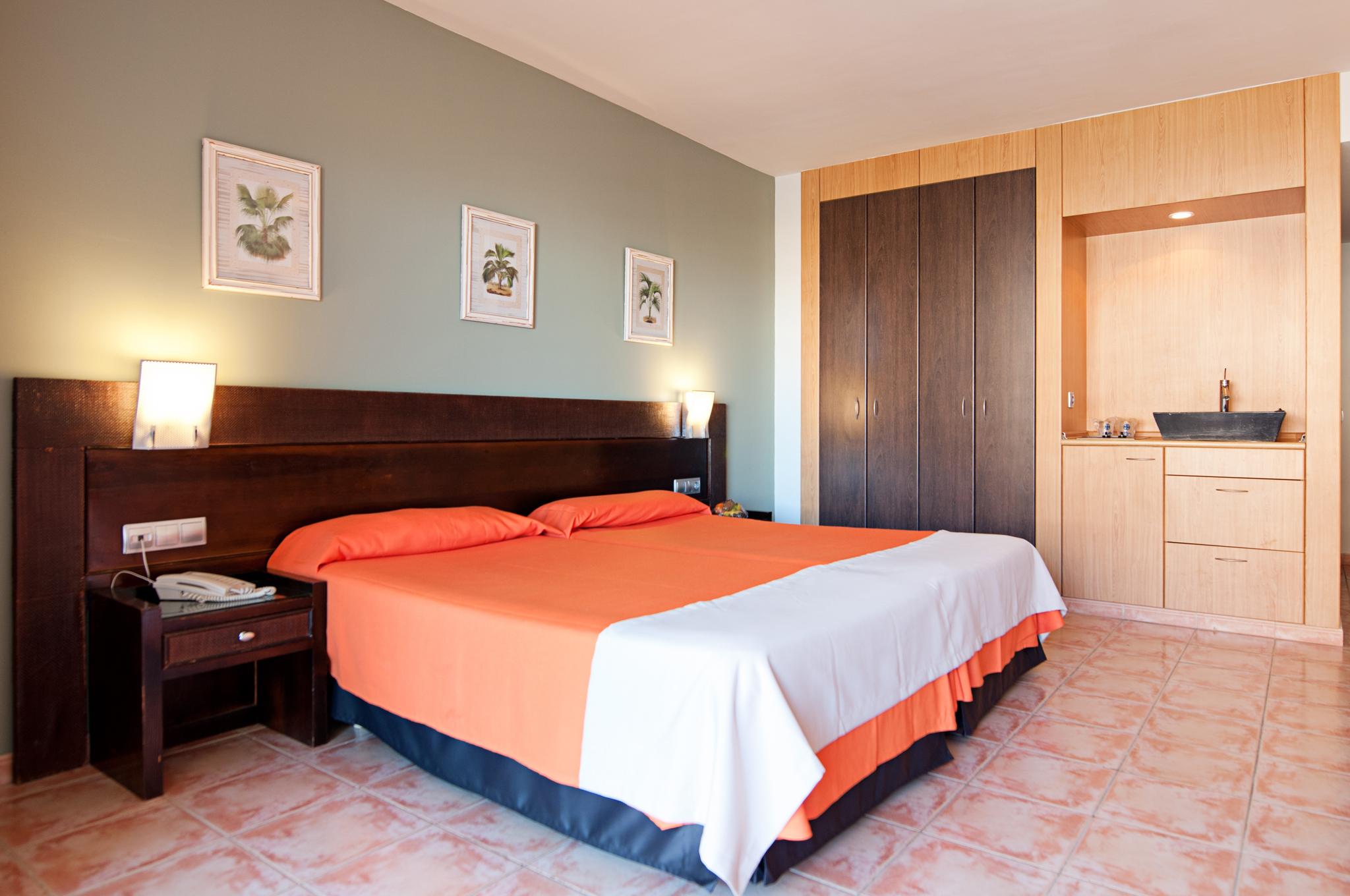 Hotel Livvo Lago Taurito & Aquapark Exterior photo
